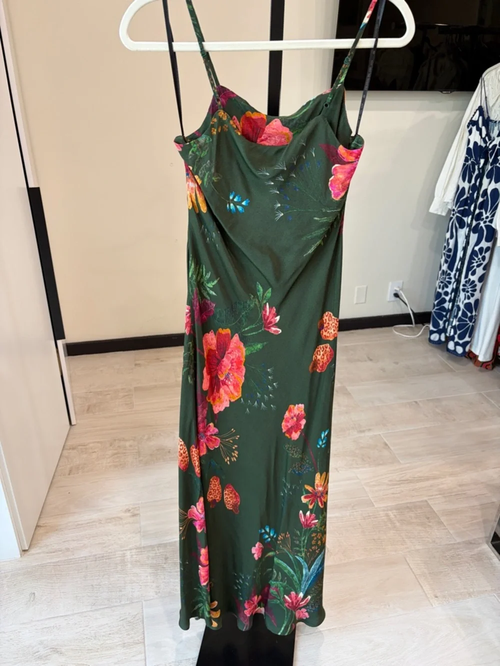 FARM RIO green Leopard Flowers Dress - Picture 9 of 14